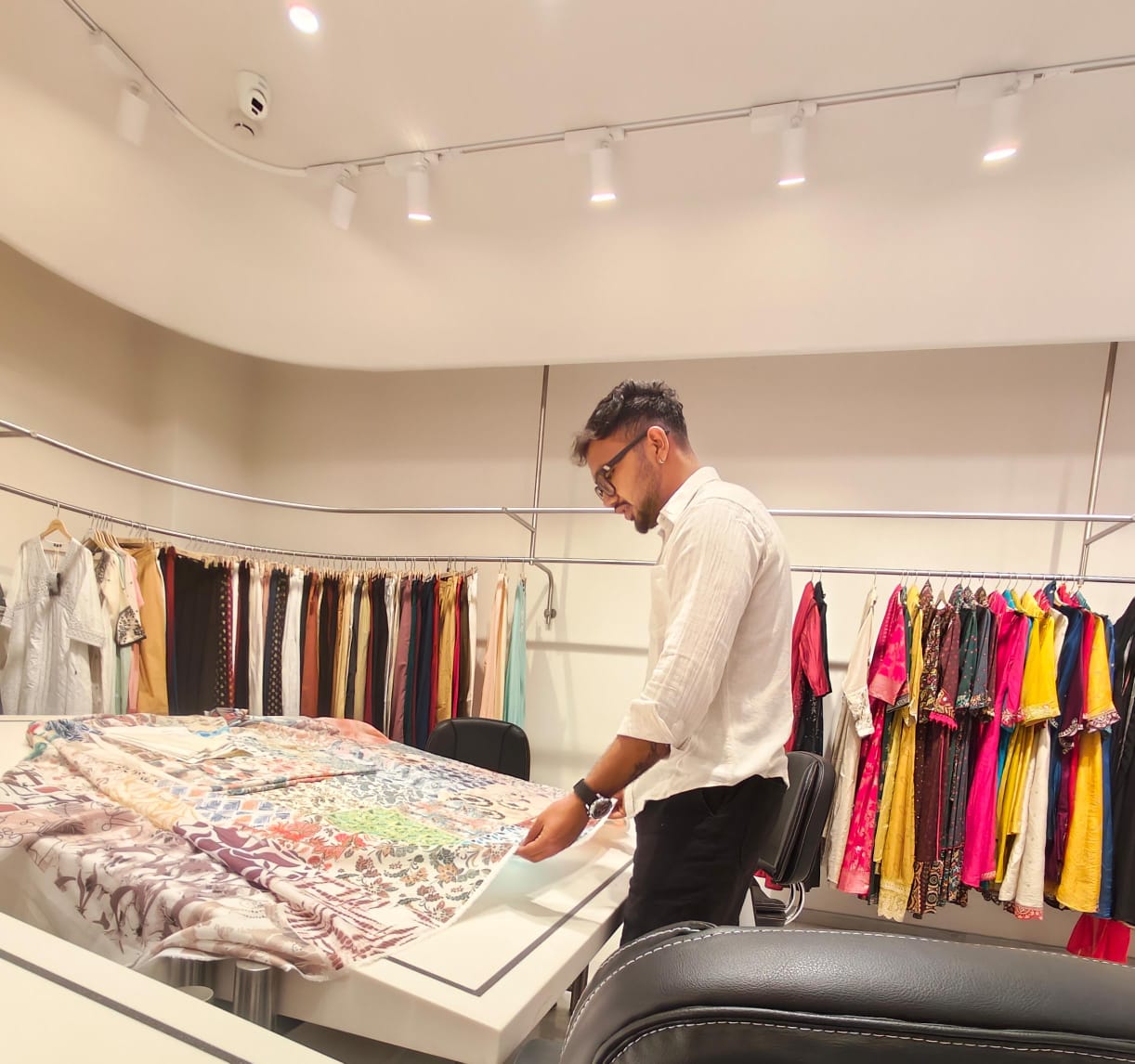 file - 2025-12-04T162412.167.jpeg